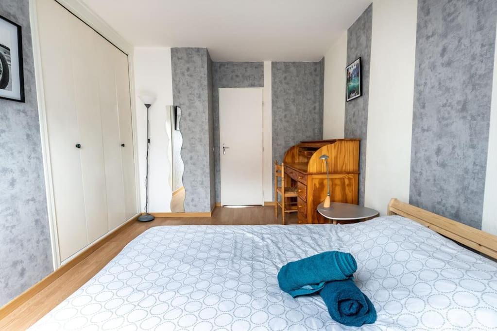 Duplex Cosy Et Contemporain Avec Parking Prive Apartment Amiens Ngoại thất bức ảnh